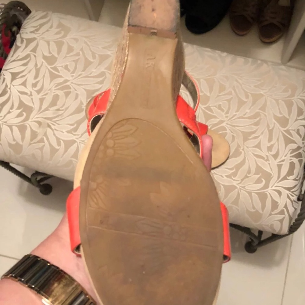 Beautiful sandals - Picture 4 of 7